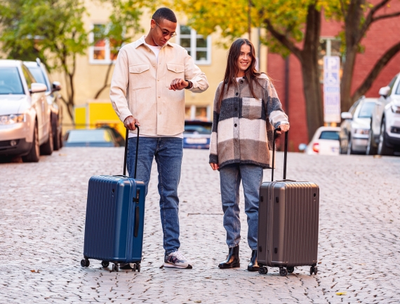 Blå resväska 5 års garanti